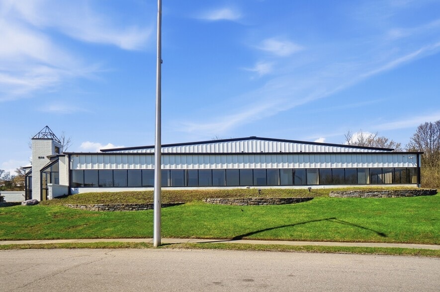 More Photos Of 1550 Magnolia Dr, Cincinnati Warehouse For Lease