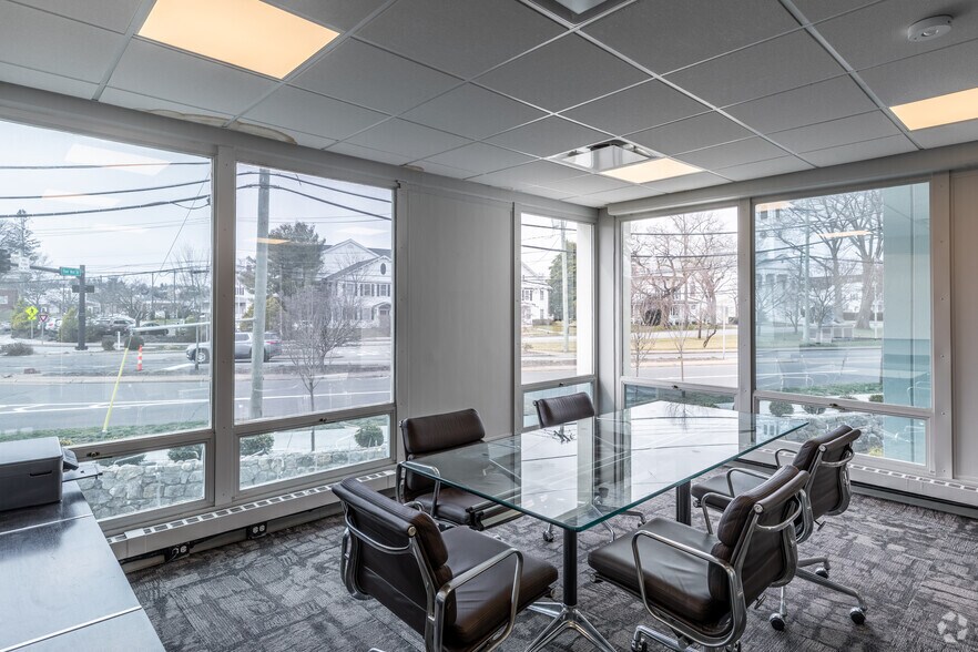 More Photos Of 83 East Ave, Norwalk Medical For Lease