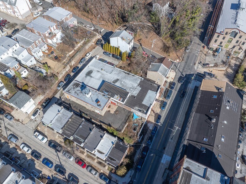 More Photos Of 230 Leverington Ave, Philadelphia Auto Repair For Sale