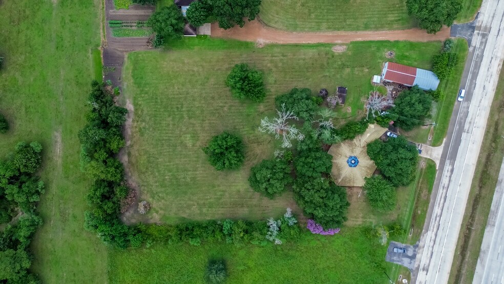 More Photos Of 4579 SE I 10 Frontage Rd, Sealy Land For Sale