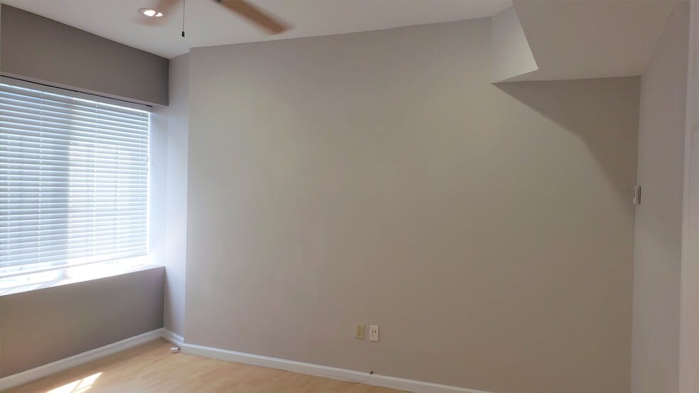 More Photos Of 405 6th St S, Saint Petersburg Office For Sale