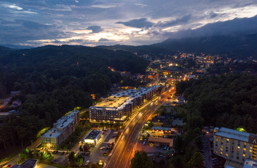 More Photos Of 850 Blowing Rock Rd, Boone Multifamily For Sale