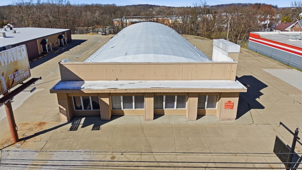 More Photos Of 780 W Park Ave, Mansfield Medical For Sale