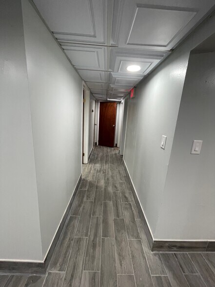 More Photos Of 1701 Wynwood Dr, Cinnaminson Medical For Sale