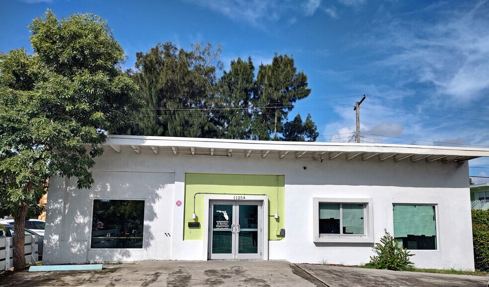 More Photos Of 1125 N Dixie Hwy, Lake Worth Freestanding For Lease