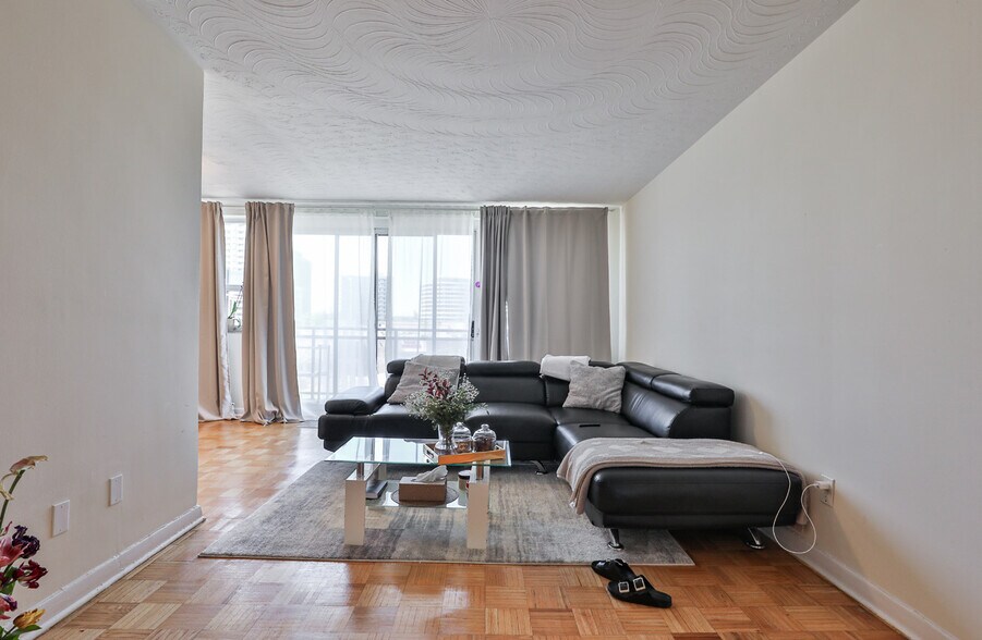 More Photos Of 1059 Don Mills Rd, Toronto Apartments For Sale