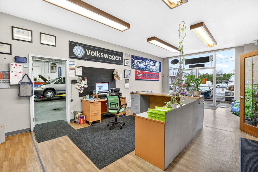 More Photos Of 814 E 2nd St, Newberg Office For Sale