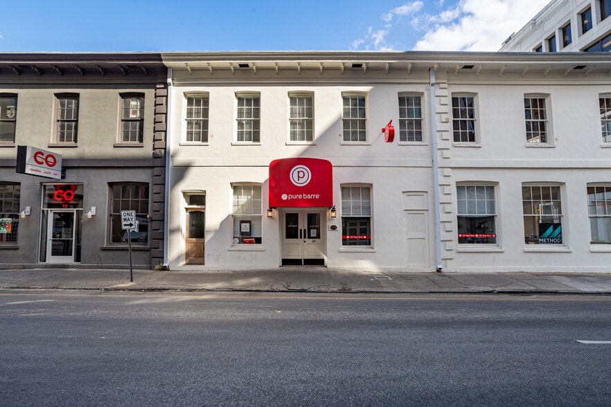 Primary Photo Of 10 Whitaker St, Savannah Storefront Retail Residential For Lease