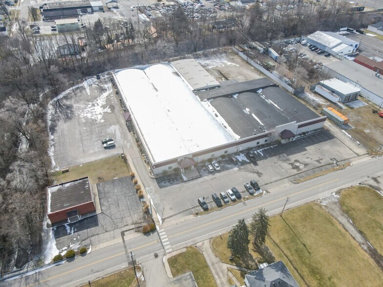 More Photos Of 503-527 New York Ave, New Castle Light Distribution For Lease