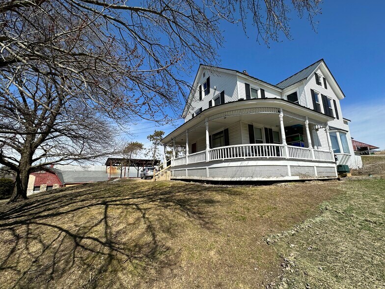 More Photos Of 2096 US 7, Rutland Specialty For Sale