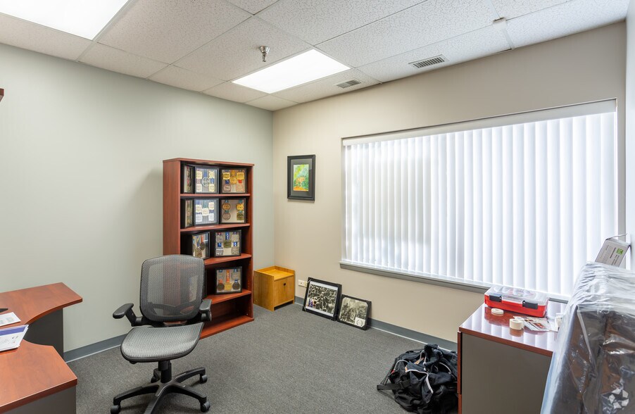 More Photos Of 1701 Quincy Ave, Naperville Light Distribution For Lease