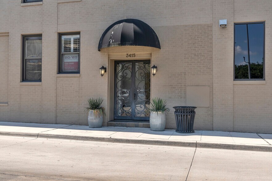 More Photos Of 6801 Snider Plz, Dallas Unknown For Lease