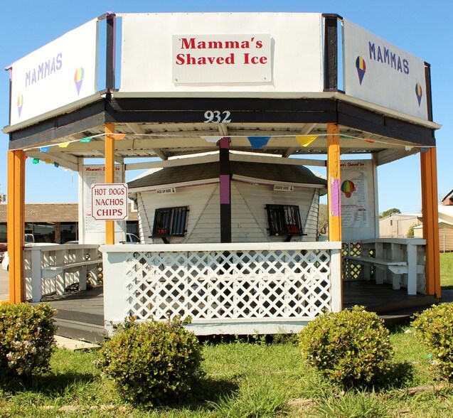 Primary Photo Of 932 S Broadway St, La Porte Storefront Retail Office For Sale