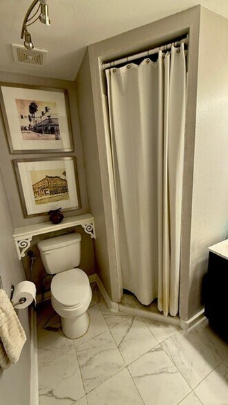 More Photos Of 1923 E 6th Ave, Tampa Office For Sale