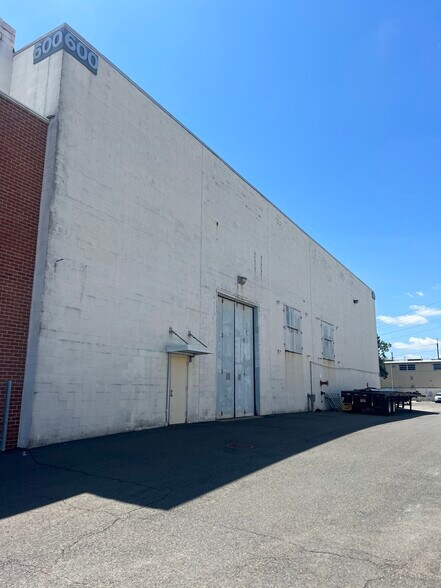 More Photos Of 1460 Livingston Ave, North Brunswick Warehouse For Lease
