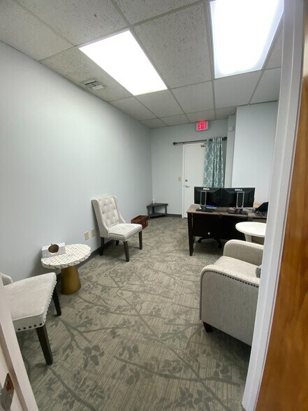 More Photos Of 6801 Lake Worth Rd, Greenacres Medical For Sale