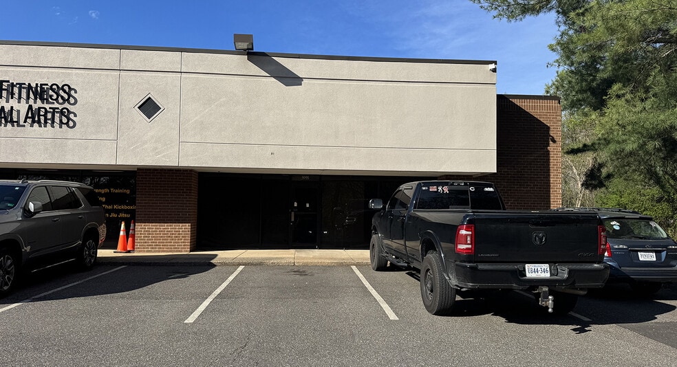 Primary Photo Of 3955-3979 Deep Rock Rd, Richmond Light Distribution For Lease