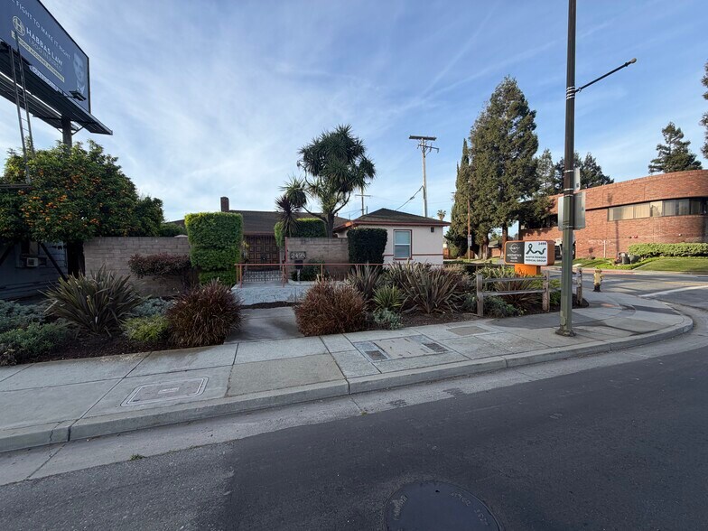 More Photos Of 2498 Stevens Creek Blvd, San Jose Medical For Sale