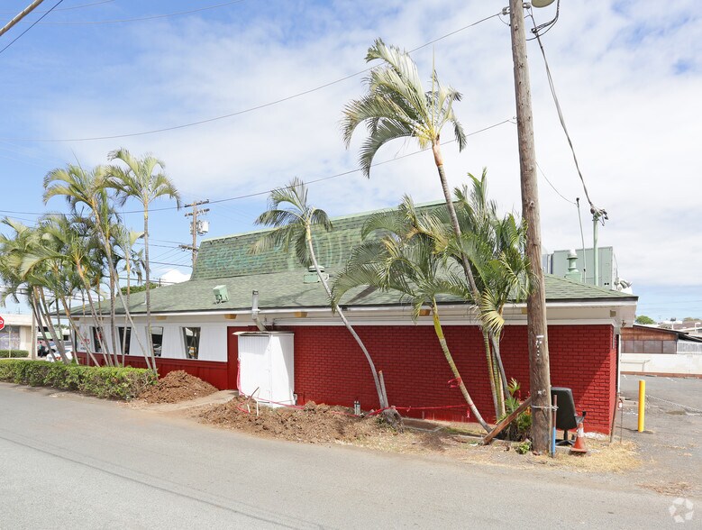 More Photos Of 1314 N King St, Honolulu Restaurant For Lease