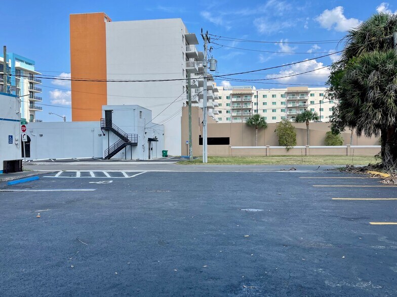 50 E Dania Beach Blvd, Dania Beach, FL 33004 Retail For Lease