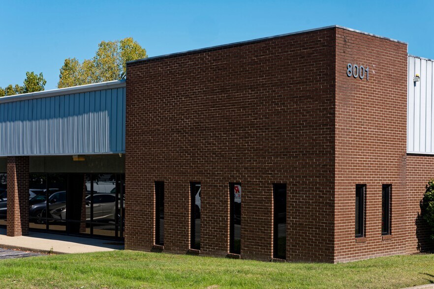 More Photos Of 8003 Vinecrest Ave, Louisville Light Manufacturing For Lease