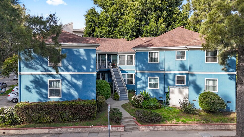 More Photos Of 11089-11099 Strathmore Dr, Los Angeles Apartments For Sale