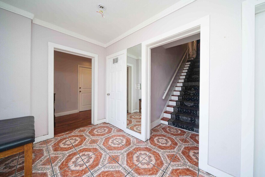 More Photos Of 3714 Pico Blvd, Los Angeles Apartments For Sale