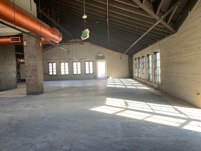 More Photos Of 3451 W 6th St, Los Angeles Storefront Retail Office For Lease