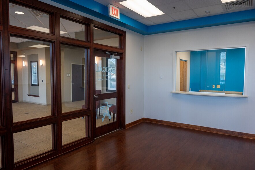 More Photos Of 8337 Us-72 Hwy, Madison Medical For Lease