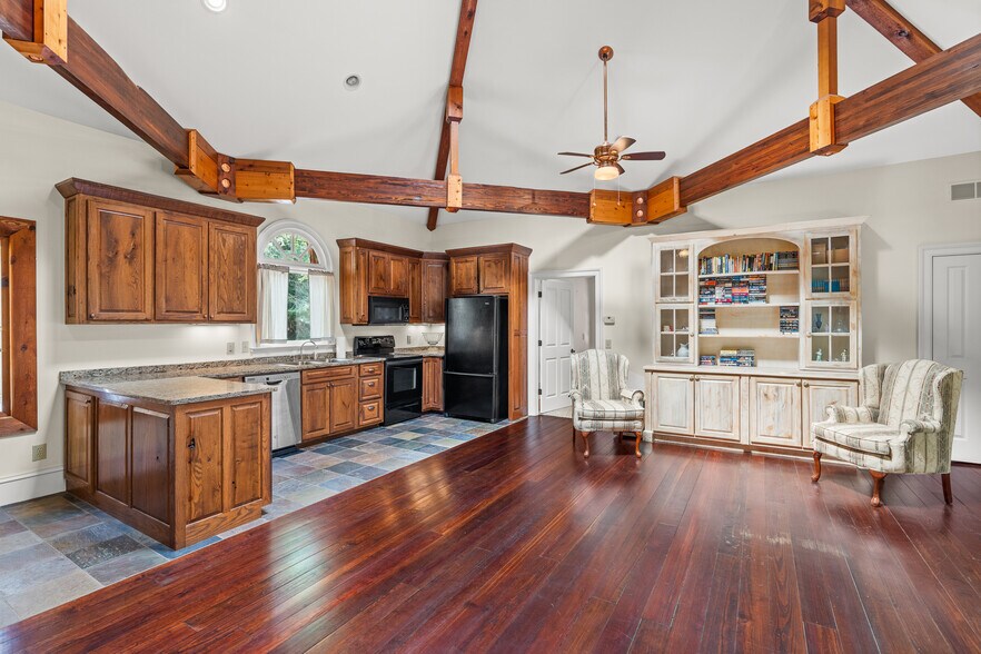 More Photos Of 9975 Ball Ground Hwy, Ball Ground General Retail For Sale