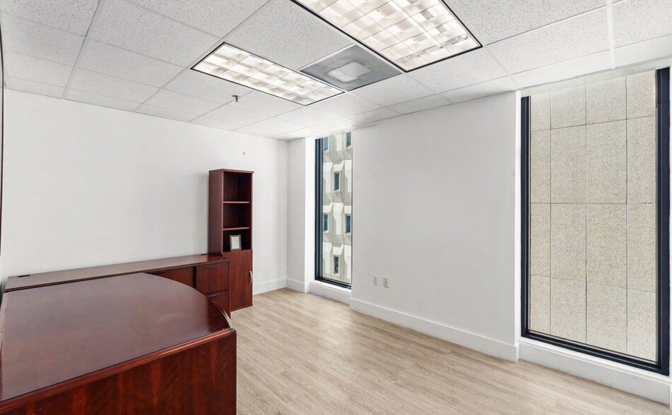 More Photos Of 66-68 W Flagler St, Miami Loft Creative Space For Sale