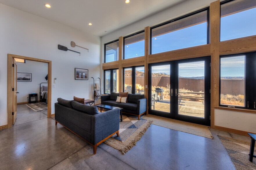More Photos Of 171 Mt Peale Dr, Moab Specialty For Sale