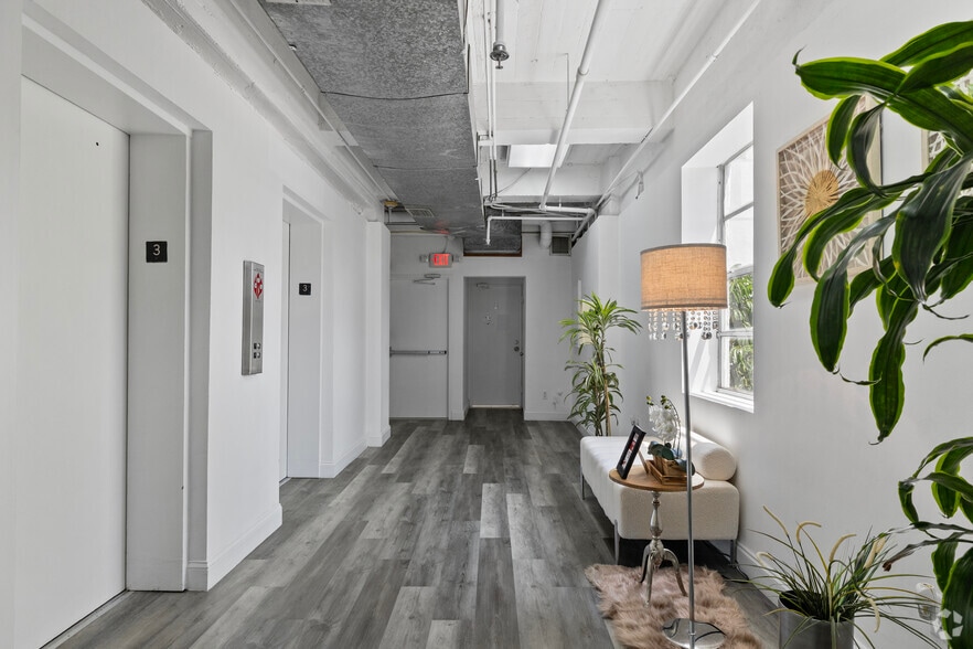 More Photos Of 111 SW 3rd St, Miami Loft Creative Space For Lease