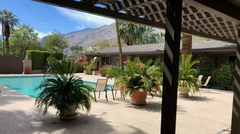 More Photos Of 486 E Mel Ave, Palm Springs Hotel For Sale