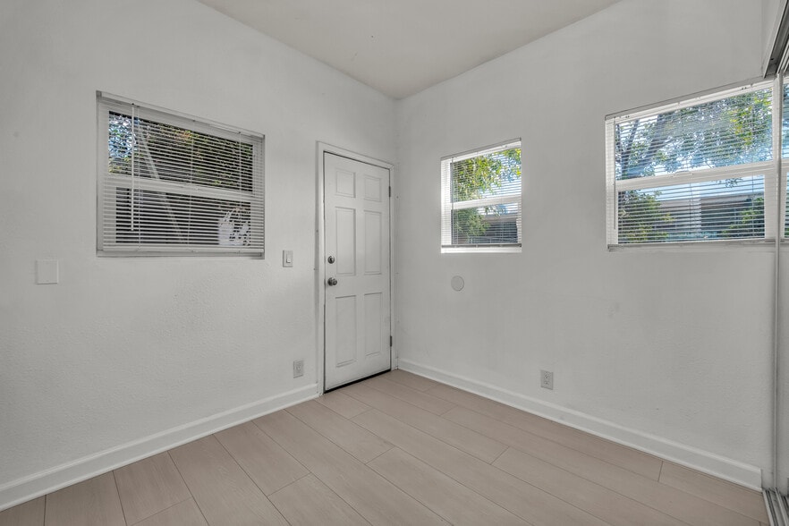 More Photos Of 300 Patton St, Los Angeles Apartments For Sale