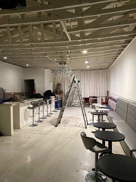 More Photos Of 7220 S Western Ave, Los Angeles Storefront For Sale