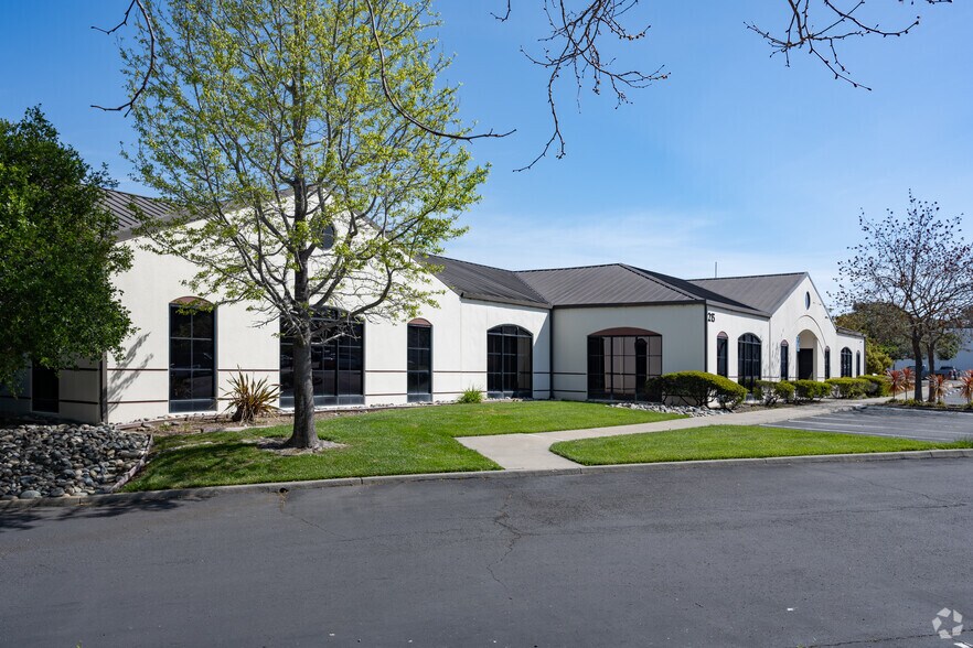 More Photos Of 215 W Gateway Rd, Napa Research And Development For Sale