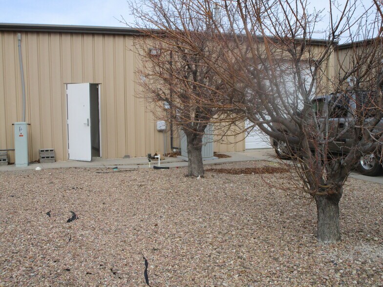More Photos Of 1008-1016 W Mary St, Garden City General Retail For Lease