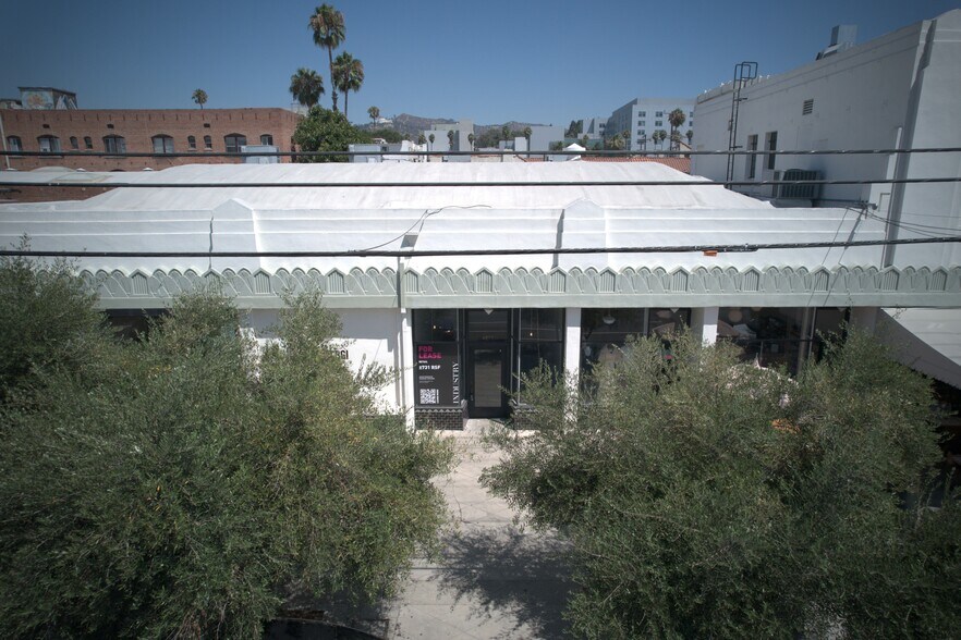 More Photos Of 4859-4851 Fountain Ave, Los Angeles General Retail For Sale