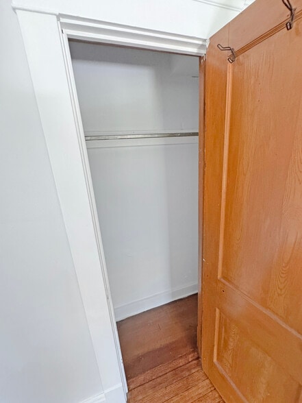 More Photos Of 1156 Carl Ave, Cleveland Apartments For Sale