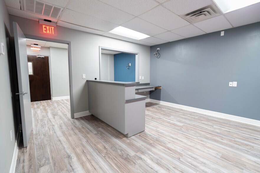 More Photos Of 11455 Fallbrook Dr, Houston Medical For Lease
