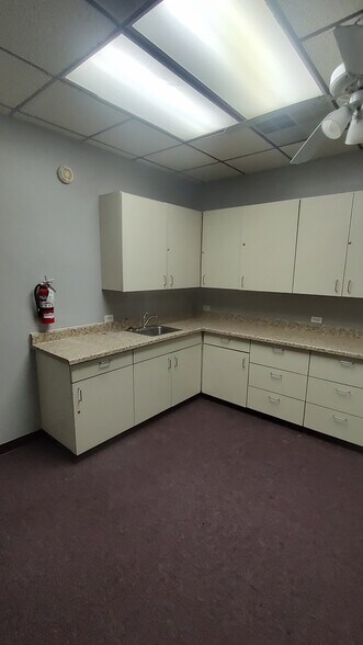 More Photos Of 1225 N Logan St, Texas City Office For Lease