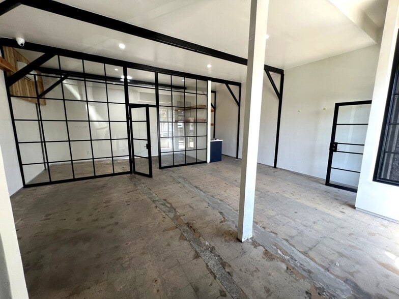More Photos Of 9127 S Western Ave, Los Angeles Storefront For Lease
