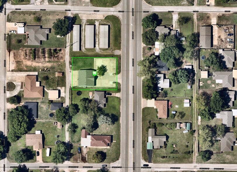 More Photos Of 408 N Main St, Noble Medical For Lease