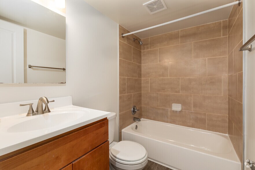 More Photos Of 5400 Livingston Ter, Oxon Hill Apartments For Sale