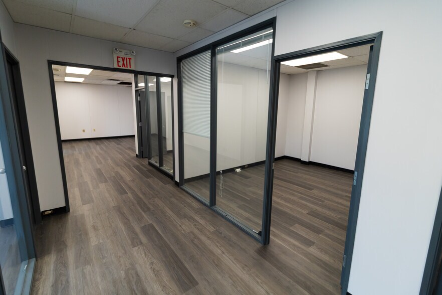More Photos Of 3501 23rd St NE, Calgary Warehouse For Lease