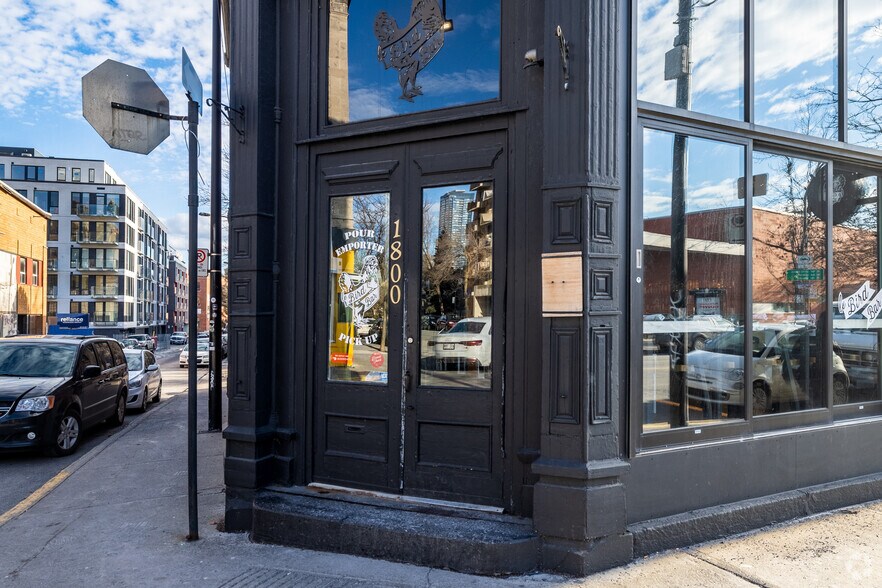 More Photos Of 1800-1812 Rue Notre-Dame O, Montréal Apartments For Lease
