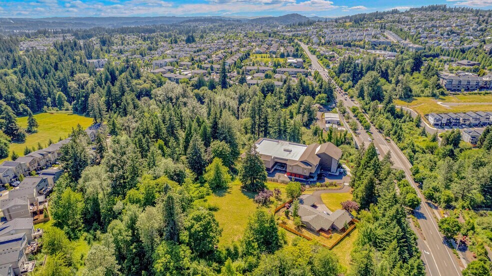 More Photos Of 16710 SE Sunnyside Rd, Happy Valley Flex For Sale