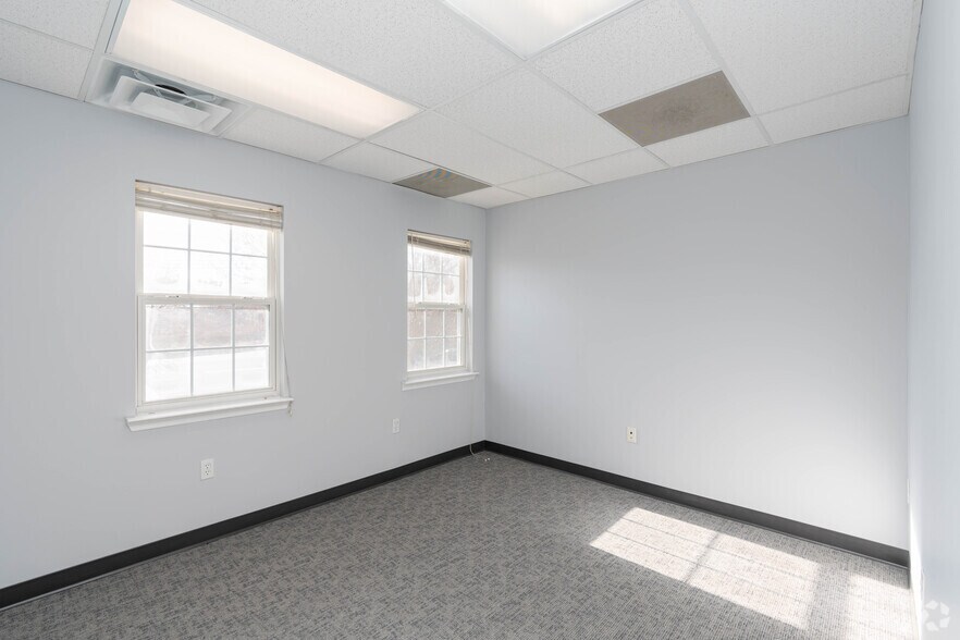 More Photos Of 7330-7370 Grace Dr, Columbia Office For Lease