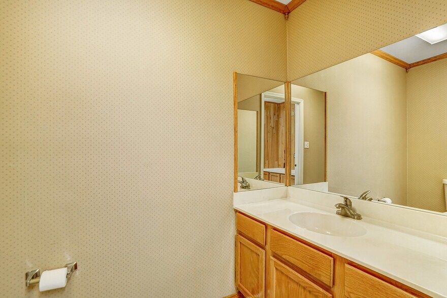 More Photos Of 4314-4330 Evergreen Ln, Annandale Office For Sale